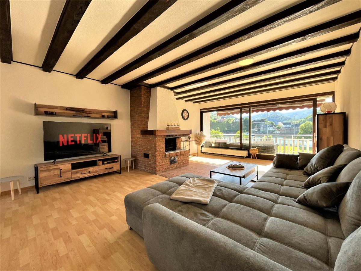Traumaussicht Kamin Balkon Burgblick 65 Zoll Tv Netflix Sky Joyn Lindenplatz Apartment Bullay Luaran gambar
