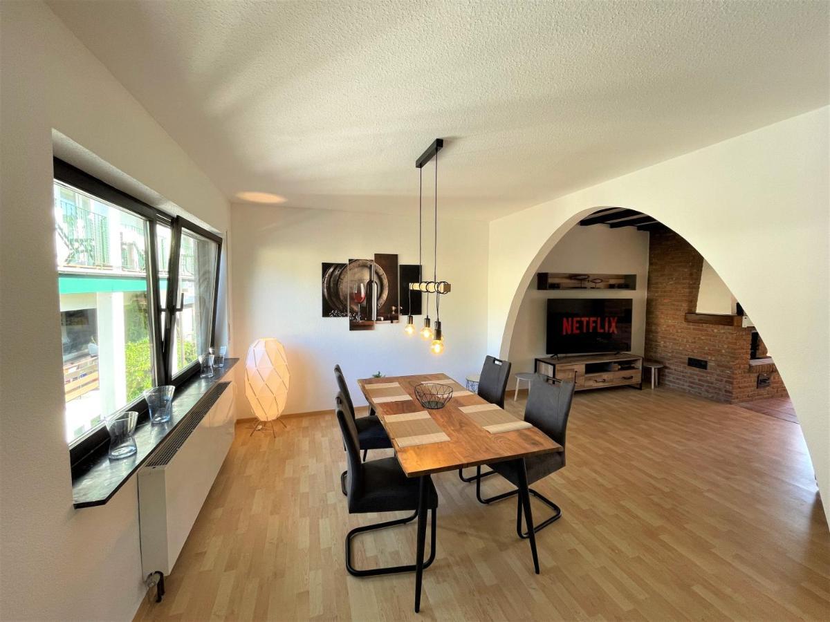Traumaussicht Kamin Balkon Burgblick 65 Zoll Tv Netflix Sky Joyn Lindenplatz Apartment Bullay Luaran gambar