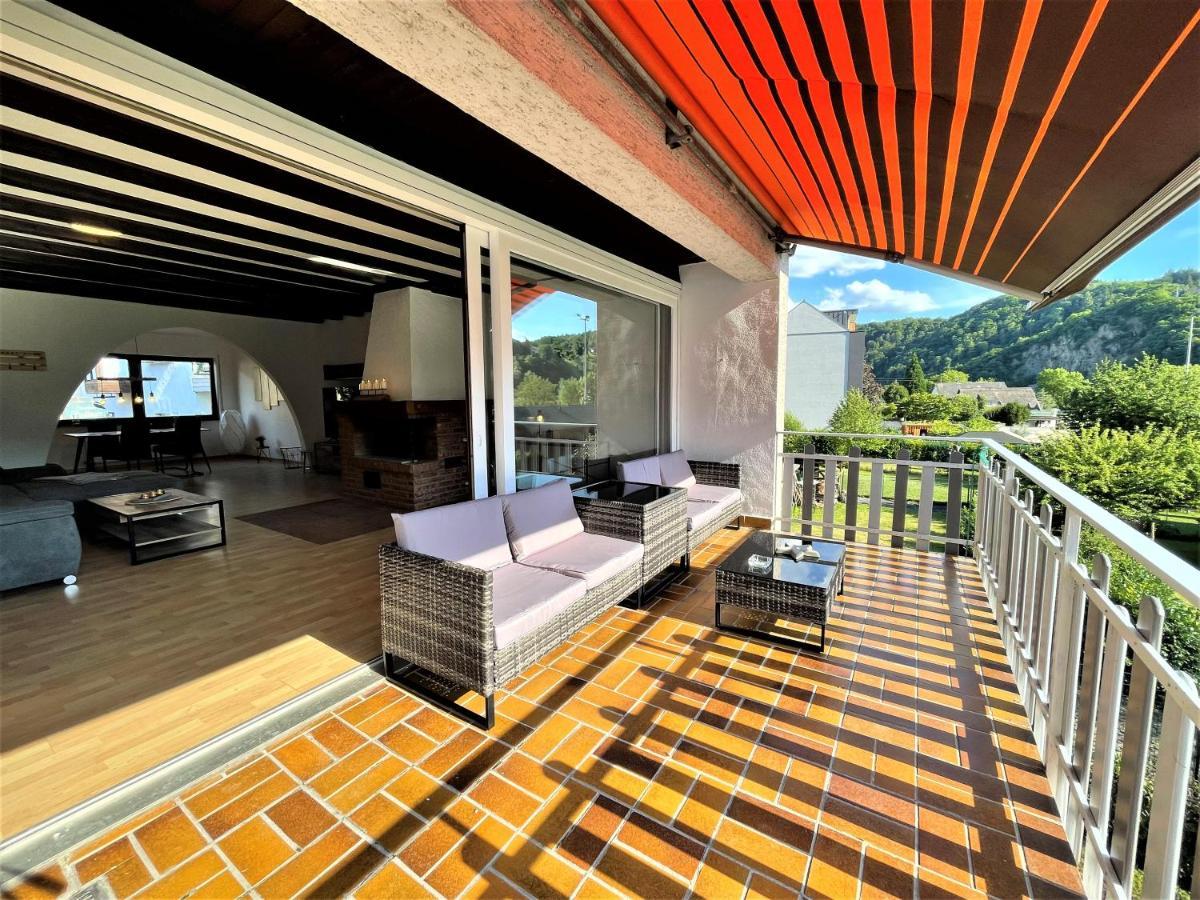 Traumaussicht Kamin Balkon Burgblick 65 Zoll Tv Netflix Sky Joyn Lindenplatz Apartment Bullay Luaran gambar