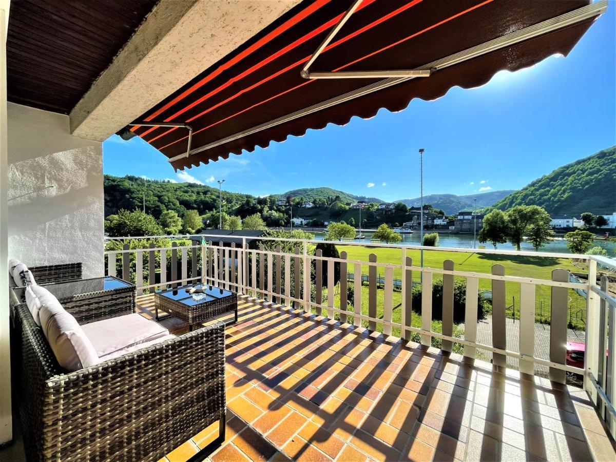 Traumaussicht Kamin Balkon Burgblick 65 Zoll Tv Netflix Sky Joyn Lindenplatz Apartment Bullay Luaran gambar