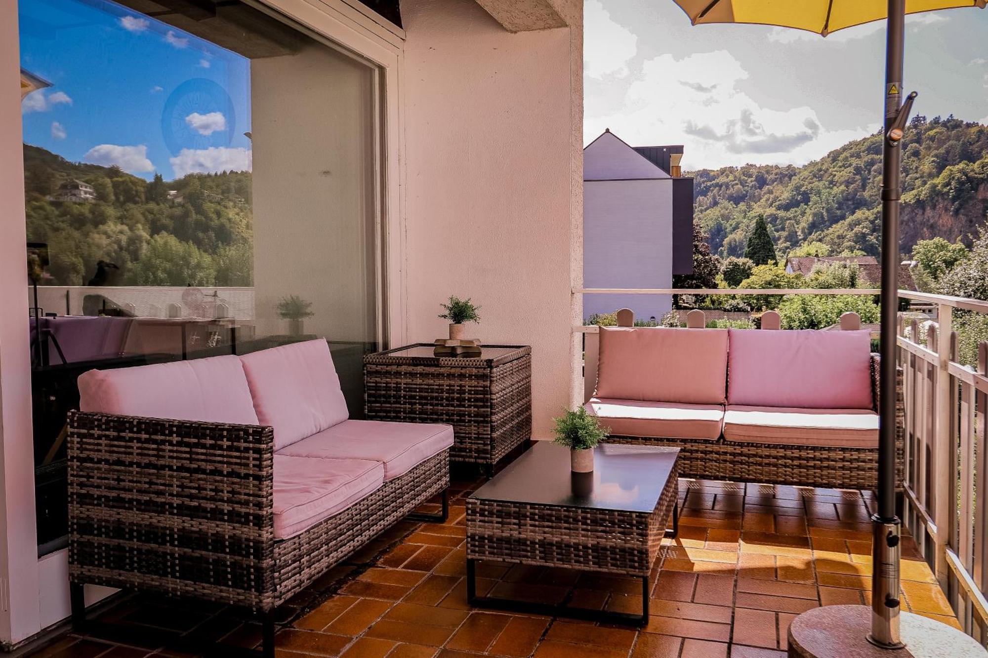 Traumaussicht Kamin Balkon Burgblick 65 Zoll Tv Netflix Sky Joyn Lindenplatz Apartment Bullay Luaran gambar